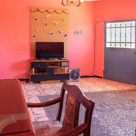 Bedouin Pink Ecohouse Acomodação com café da manhã Wadi Musa Exterior foto